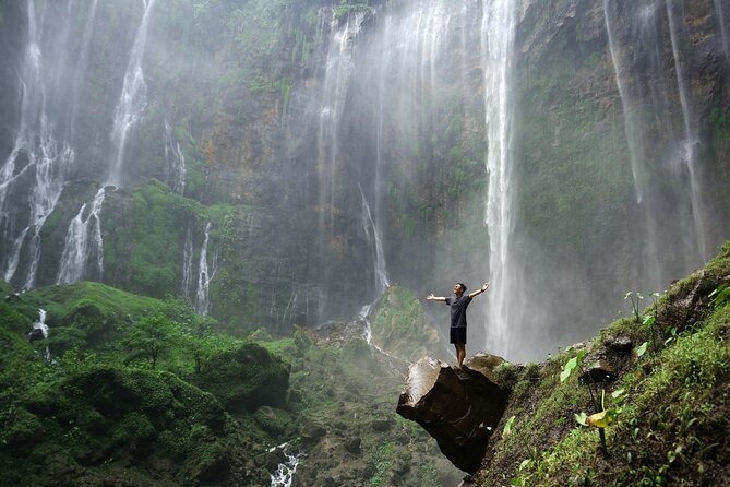 1 Day - ULTIMATE TOUR Tumpak Sewu Waterfall and Goa Tetes cave // 07:30 - 17:30 - The road from Malang and the Semeru photo stop