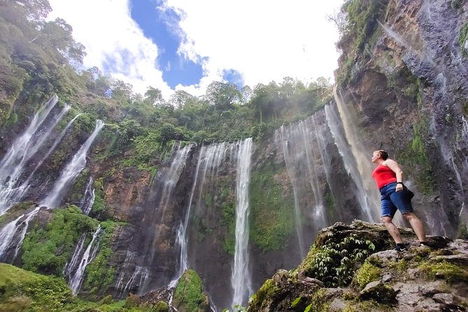 1Day - Tumpak Sewu Waterfall and Goa Tetes Cave Trekking - Entering Goa Tetes Cave