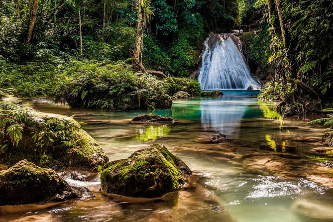 Action Pack Combo: Blue hole, river tubing and Dunn's River Falls - Starting at Dunn’s River Falls