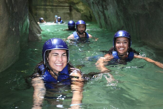 AMBER COVE-TAINO BAY 7 Damajagua Waterfalls + Locale Food - Key points before you book