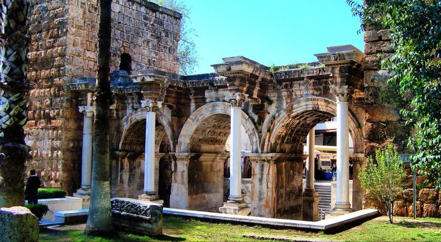 Antalya/Kemer: Old City, Waterfalls, Olympos Cable Car, Boat - Shopping stops and possible sales pressure