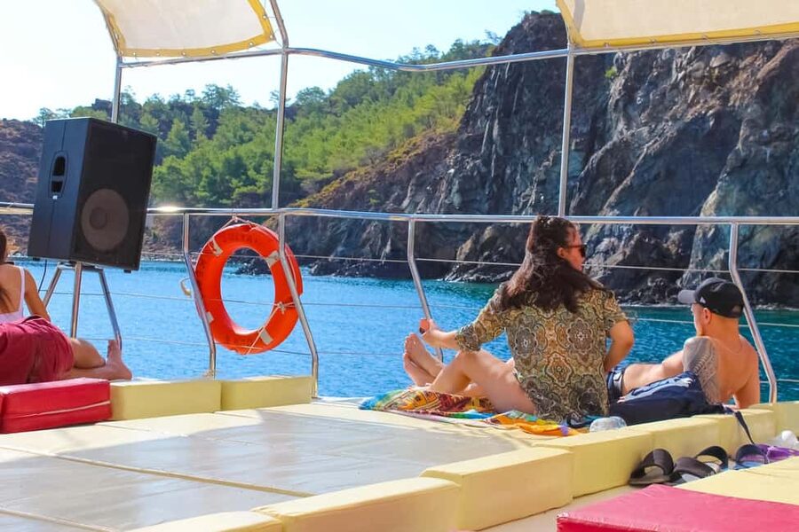 Antalya: Old Town with Aquarium or Cable Car & Waterfalls - Hotel pickup and the ride between stops