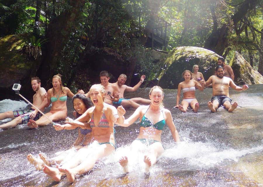 Atherton Tablelands: Lakes, Waterfalls, Rainforest Day Tour - Lake Eacham in a volcanic crater