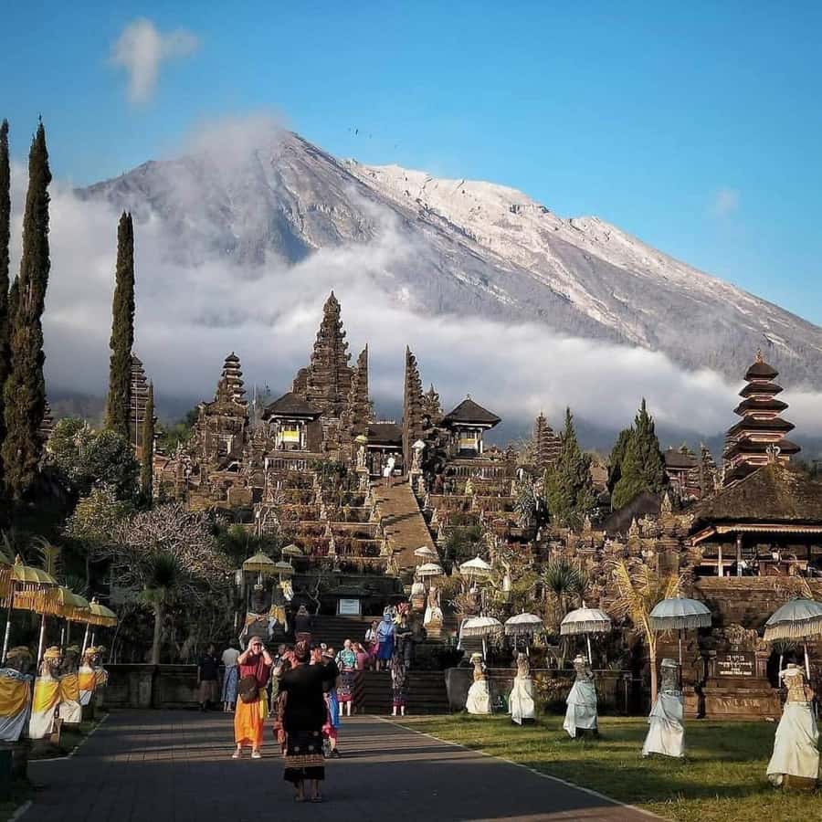 Bali : Day Trip to Besakih Temple & 2 Hidden Waterfalls - Entering the Mother Temple of Besakih