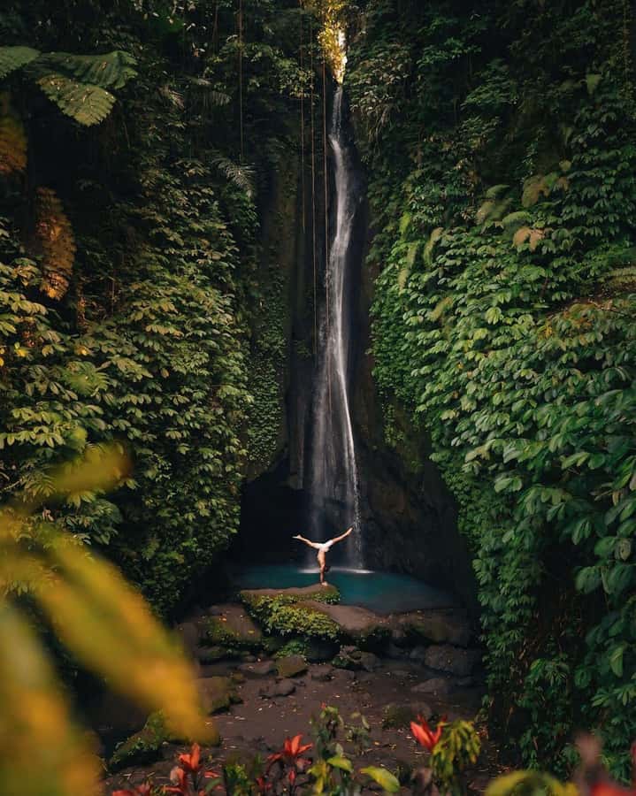 Bali: Discover Jungle Waterfalls and Rice Terraces - Nungnung Waterfall brings the power
