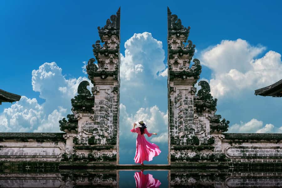 Bali: Gate of Heaven, Waterfall and Ubud All-Inclusive Tour - Tirta Gangga gives you a calmer second stop