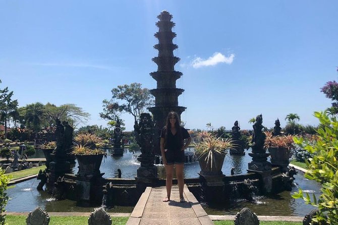 Bali : Instagrams Tour Lempuyang Temple, Tirta Gangga- Tukad Cepung , Tibumana Waterfall - Tirta Gangga’s pools, statues, and royal setting