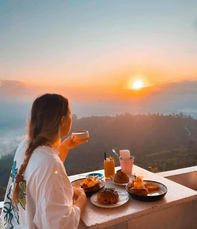 Bali: Kintamani Cafe, Waterfall, Temple and Cretya Ubud Tour - Coffee, herbal tea and a look at local produce