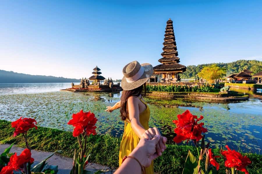 Bali: Lake Bratan, Handara Gate, Waterfall & Swing Tour - Why this North Bali day trip works