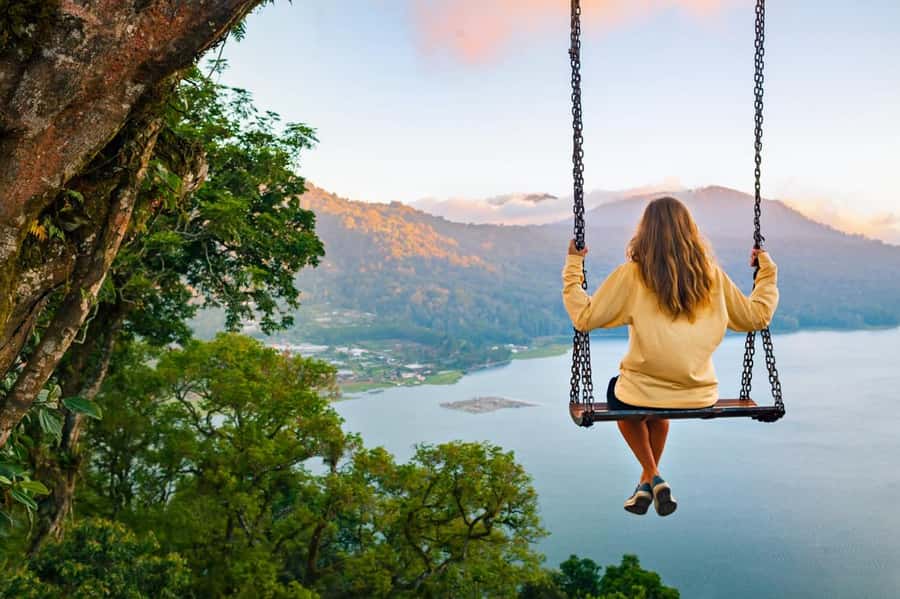 Bali: Lake Bratan, Handara Gate, Waterfall & Swing Tour - Timing, traffic, and how to make the day better