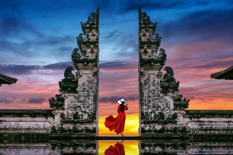 Bali: Lempuyang Quick Access, Waterfall, Water Palace & More - Lunch is simple, practical, and not included