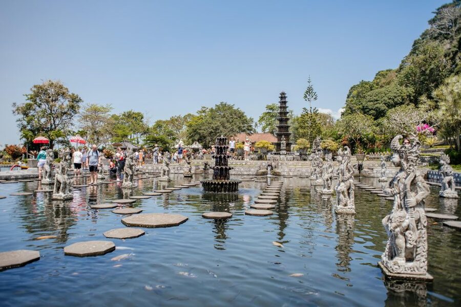 Bali: Lempuyang Quick Access, Waterfall, Water Palace & More - The guide can make or break the long drive