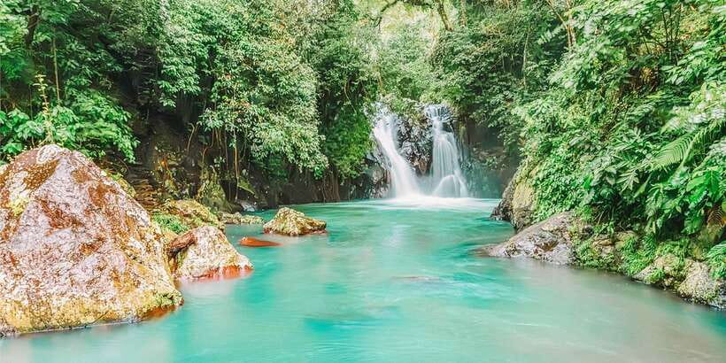 Bali: Secret Garden, Ulun Danu Temple and Waterfall Tour - Why this north Bali route works