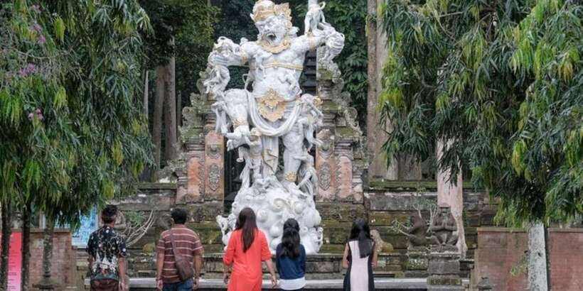 Bali Secret Waterfalls with Ulun Danu Beratan Temple Tour - Four very different stops in one day