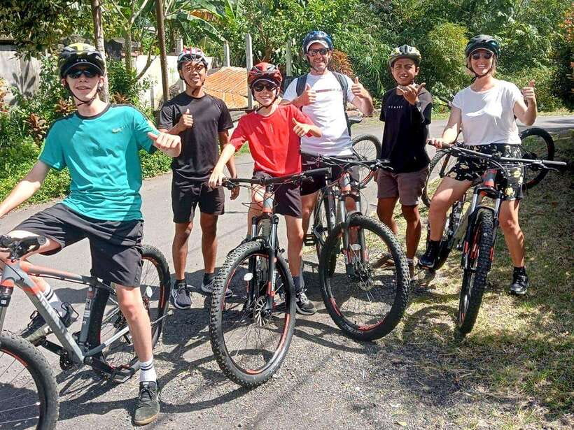 Bali: Sidemen Valley Cycling Tour with Gembleng Waterfall - Why Sidemen is best seen from a bicycle