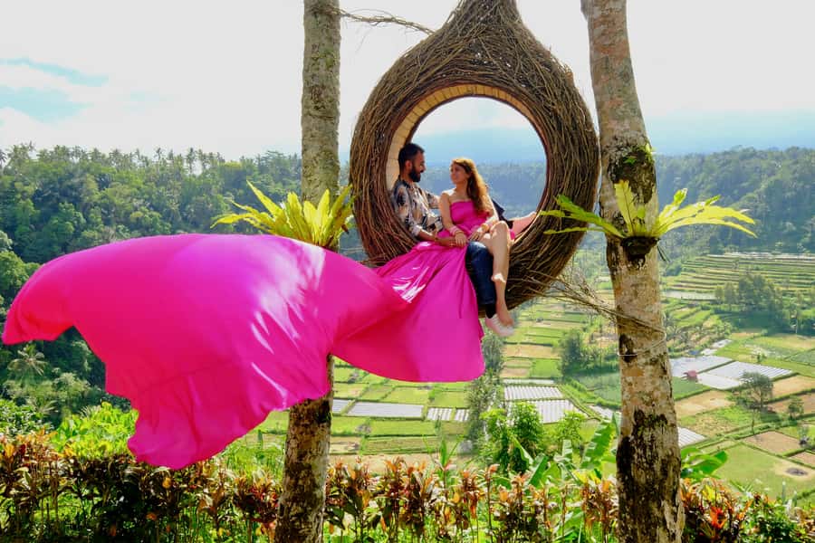 Bali: Swing with Falls, Rice Terrace, & Monkey Forest Option - The jungle swing, with photos and safety gear