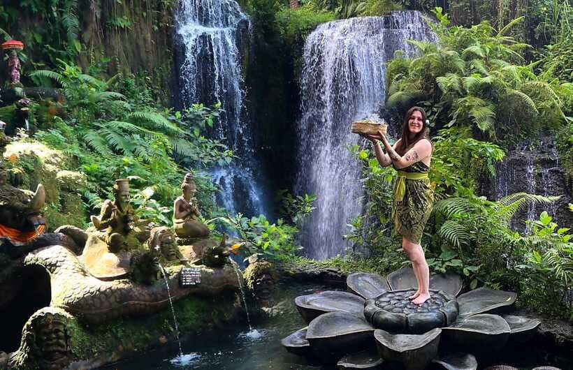 Bali: Taman Beji Griya Waterfall Purification Ritual - How to prepare for a respectful visit
