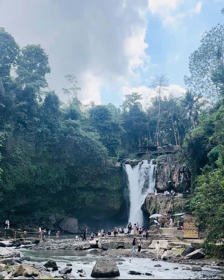 Bali ubud : monkey forest, waterfall , temple - Tegenungan Waterfall near Ubud