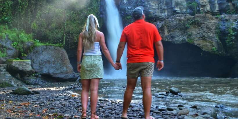 Bali: Ubud Waterfall, Village and Pool Club Day Trip - Celuk Village and the craft of Balinese jewelry
