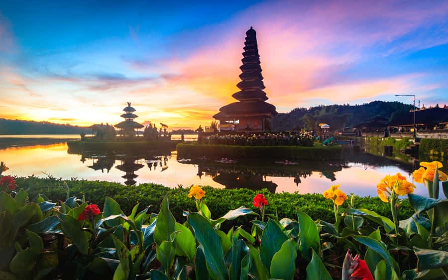 Bali: Waterfalls, Temples, and Rice Terraces Scenic Tour - Tanah Lot and the day’s sea-temple finish