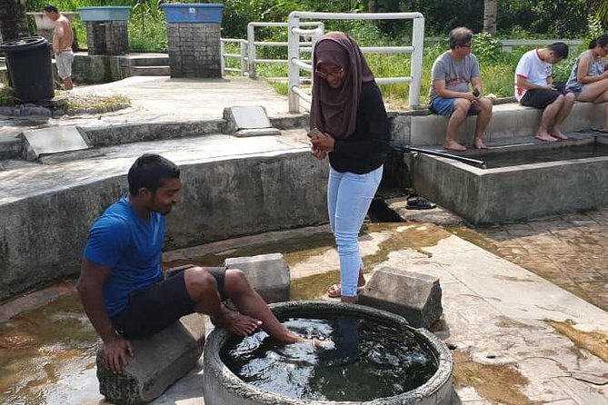 Batu Caves,Waterfalls and Hot Springs Tour With Lunch - Kanching Falls, the day’s best outdoor stop
