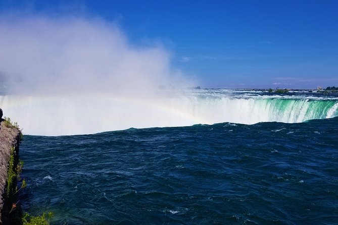 Best Niagara Falls US Tour W/Boat Ride, Cave & More Wonders! - The guide can make or break the pace