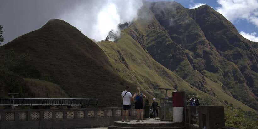 Best of Lombok: Tribe Villages, Traditions & Waterfalls - Pusuk Sembalun and the climb to mountain country