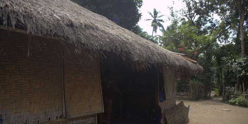 Best of Lombok: Tribe Villages, Traditions & Waterfalls - Sendang Gile: the easier waterfall introduction