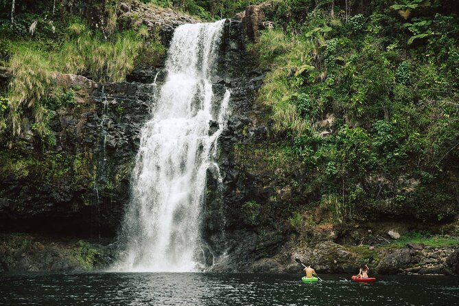 Big Island Waterfalls Tour with Swimming and Botanical Garden - Waipio Valley opens the day with a big view