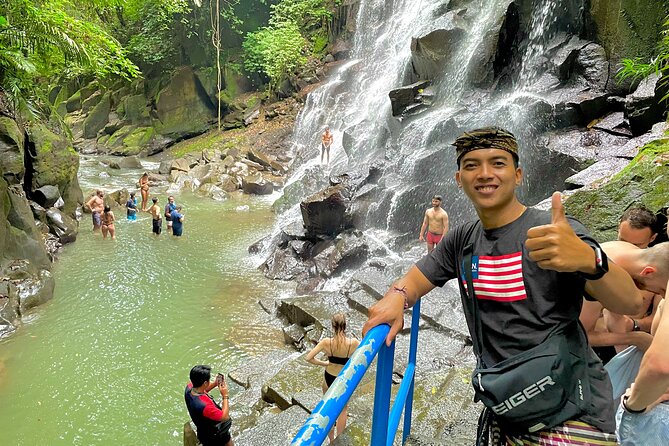 Blue Lagoon Snorkeling and Lunch - Kanto Lampo - Suwat Waterfall - All inclusive - Showers, changing rooms, and lunch at Topi Inn