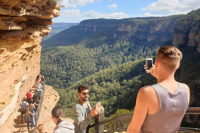 Blue Mountains Small Group Tour with Waterfall Walk & Fresh Lunch - Who should book this tour?