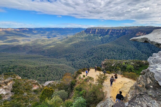 Blue Mountains Small Group Tour with Waterfall Walk & Fresh Lunch - Wentworth Falls: the day’s real workout