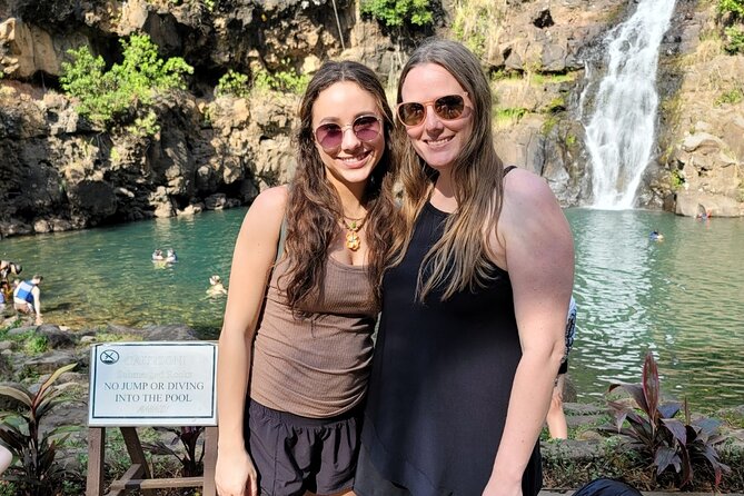 Byodo In Temple, Waimea Botanical Garden-Waterfall: Includes Fees - The 6:30 a.m. Waikiki pickup