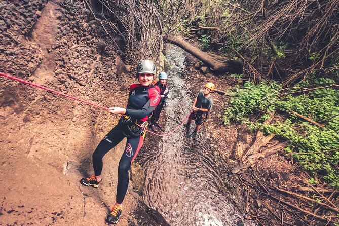 Canyoning with Waterfalls in the Rainforest - Small Groups ツ - The approach walk is part of the test