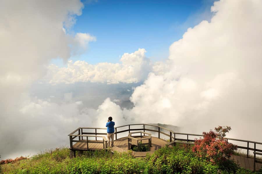 Chiang Mai: Doi Inthanon National Park, Waterfall & Lunch - How much walking is involved?