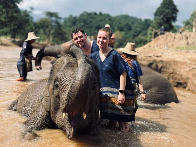 Chiang Mai: Elephant Sanctuary, Long Neck & Sticky Waterfall - A full day beyond Chiang Mai