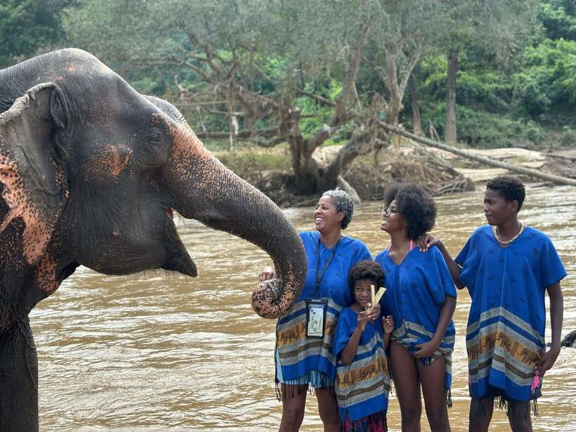 Chiang Mai: Elephant Sanctuary, Long Neck & Sticky Waterfall - What the Long Neck Village adds