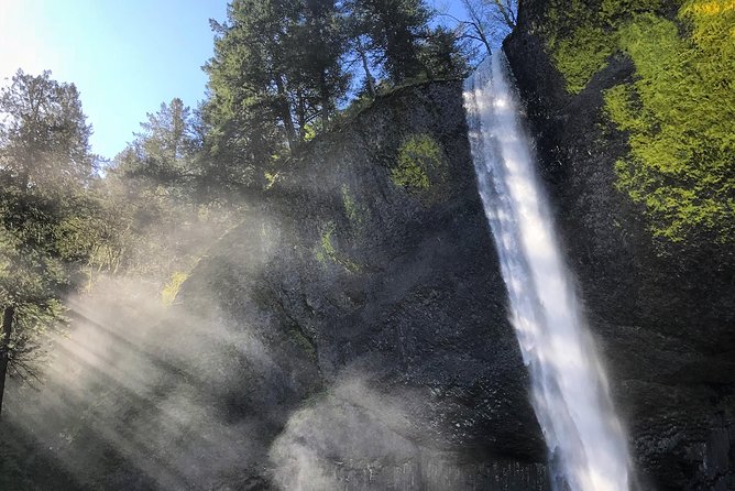Columbia River Gorge Waterfalls & Mt Hood Tour from Portland, OR - An hour to eat and wander in Hood River