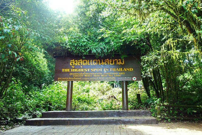 Doi Inthanon Waterfall and Royal Project Chiang Mai - The two-hour ride from Chiang Mai
