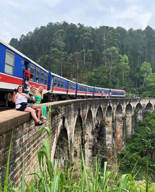 Ella: Ella Rock, 9 Arch, Little Adams Peak, & Waterfall Tour - A big Ella day from Ravana Falls to Little Adam’s Peak