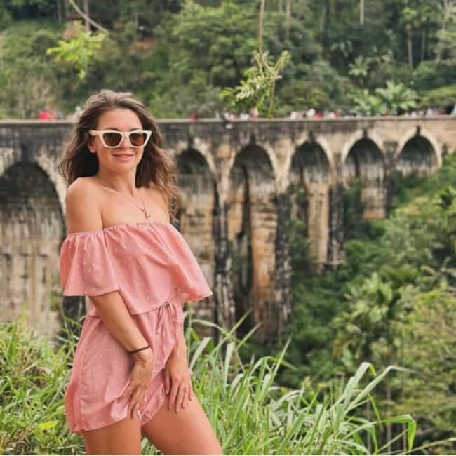 Ella: Ella Rock, 9 Arch, Little Adams Peak, & Waterfall Tour - Ravana Falls and Kithalella View Point
