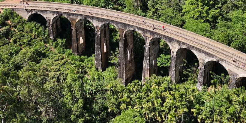 Ella: Little Adam's Peak, Nine Arches Bridge & Waterfalls - Practical timing and weather advice