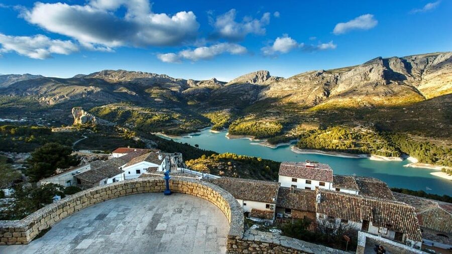 From Alicante/Benidorm: Guadalest & Algar Waterfalls Tour - Transport, pickup points, and the long return
