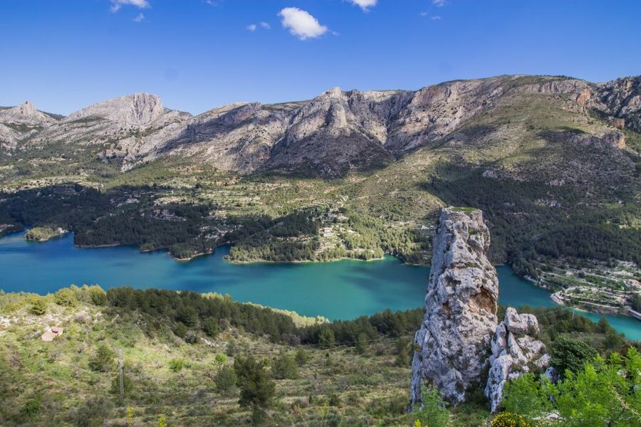 From Alicante: Guadalest Valley and Algar Waterfalls Tour - Why this Alicante day trip works so well