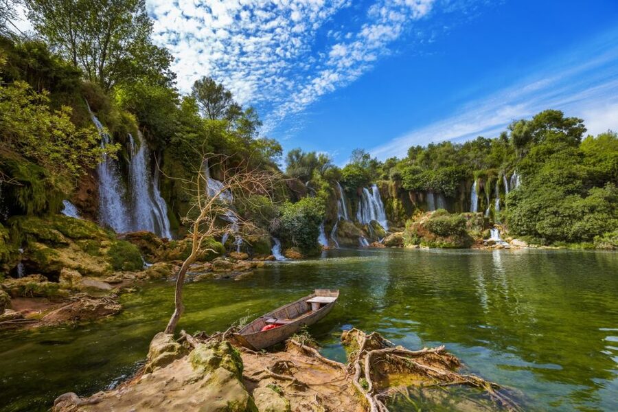 From Dubrovnik: Mostar & Kravice Waterfalls Private Tour - Entering Mostar through its meeting of cultures