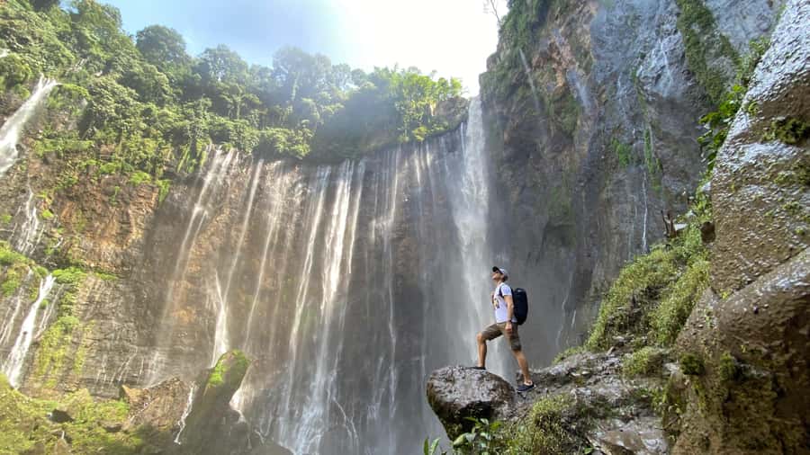 From Malang: Tumpak Sewu Waterfall Day Trip (Sharing) - The 40 to 60 minute descent
