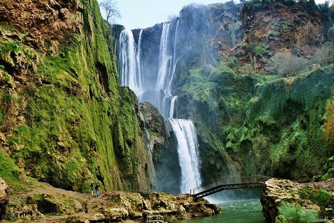 From Marrakech: Ouzoud Waterfalls Guided Hike and Boat Trip - The upper viewpoints and the first look at the falls
