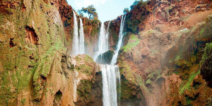 From Marrakech: Ouzoud Waterfalls Guided Tour & Boat Ride - The 600-step route to the lower pools