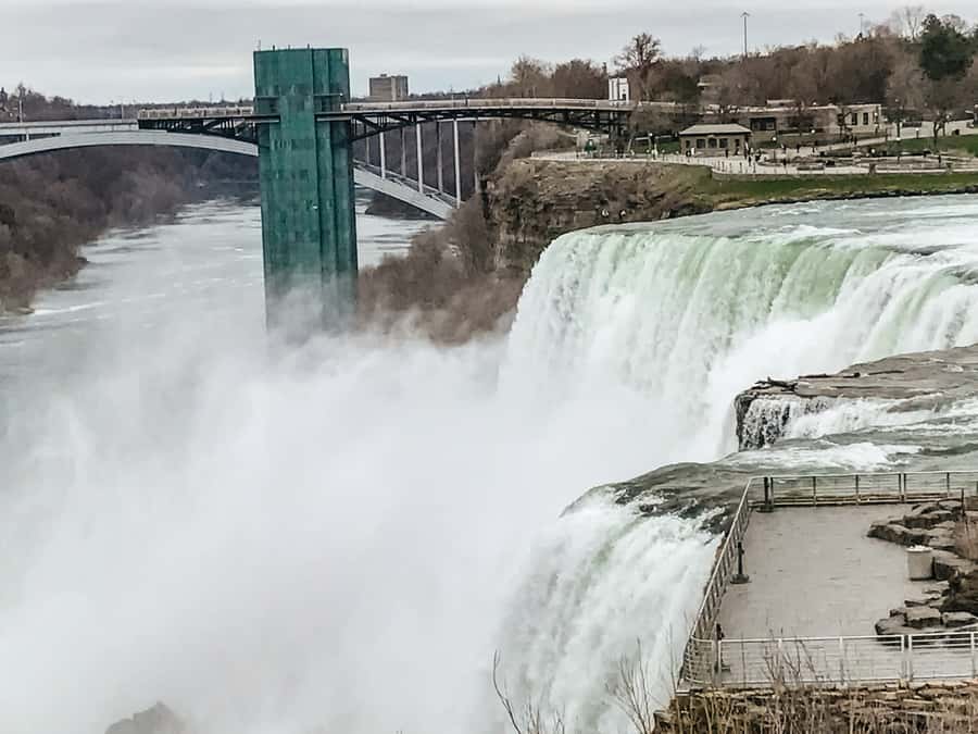 From NYC: 1-Day Niagara Falls Tour - Goat Island and Bridal Veil Falls