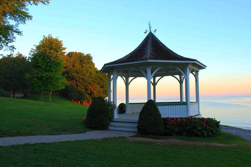 From Toronto: Niagara Falls Evening Tour With Boat Cruise - Is $152 good value?